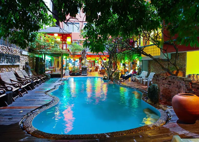 Cha-cha Banglumphu 3*