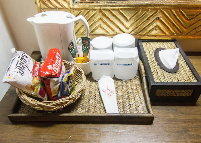 Cha-cha Banglumphu Hotell 3*