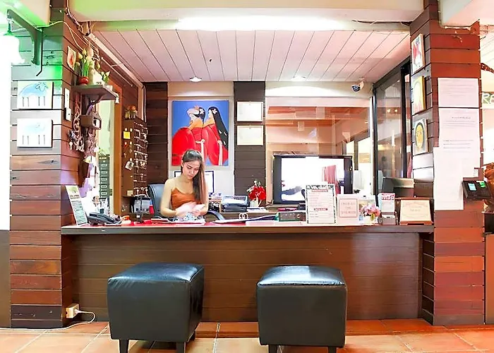 Отель Cha-cha Banglumphu 3*