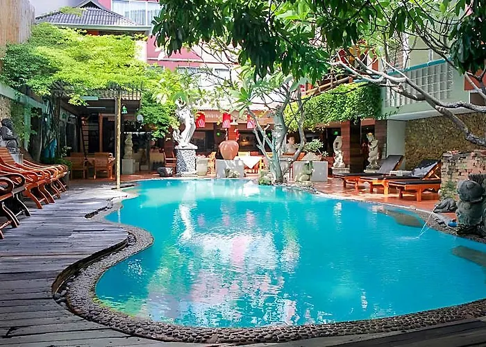 Отель Cha-cha Banglumphu 3*